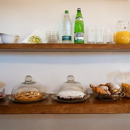 Vicolo Effe بيت ضيافة