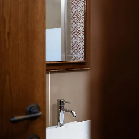 Vicolo Effe بيت ضيافة 4*