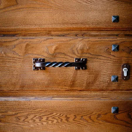 Vicolo Effe בית הארחה